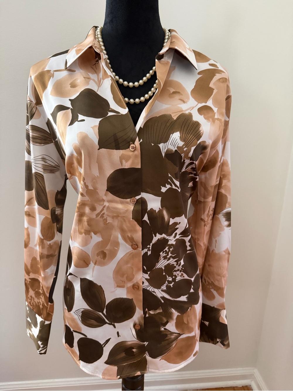 Cupcakes and Cashmere Brown and Cream Floral Silky Blouse Size M